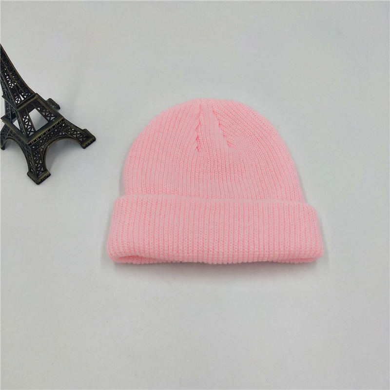 Wholesale Solid Color Knitted Men And Women Beanies