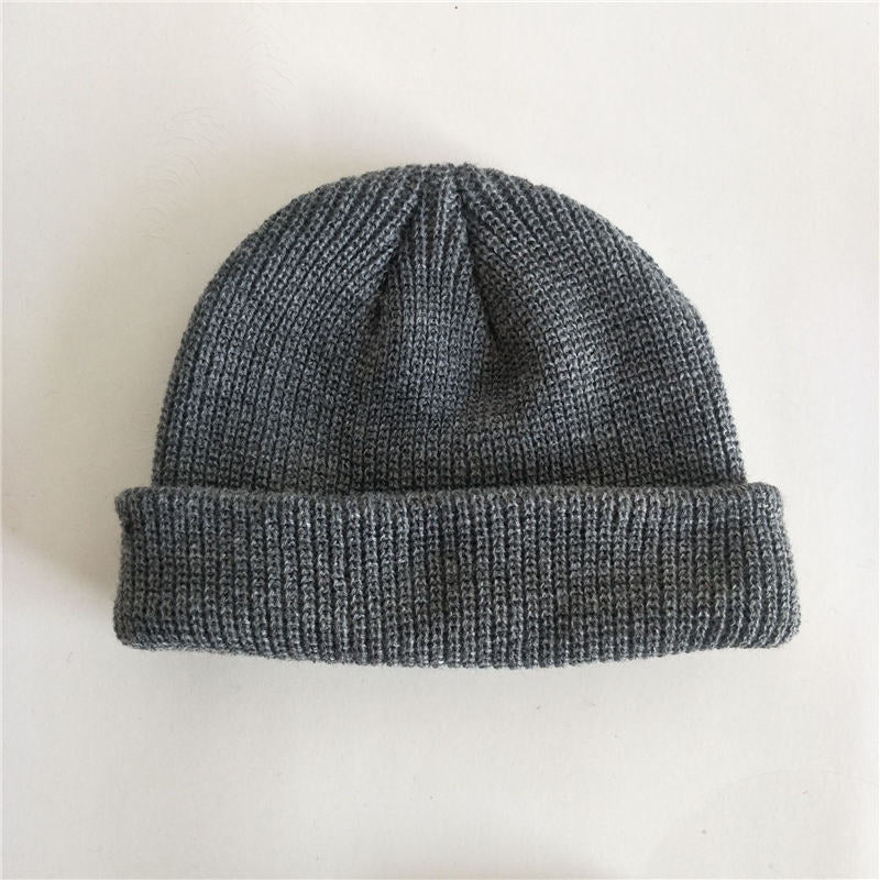 Wholesale Solid Color Knitted Men And Women Beanies