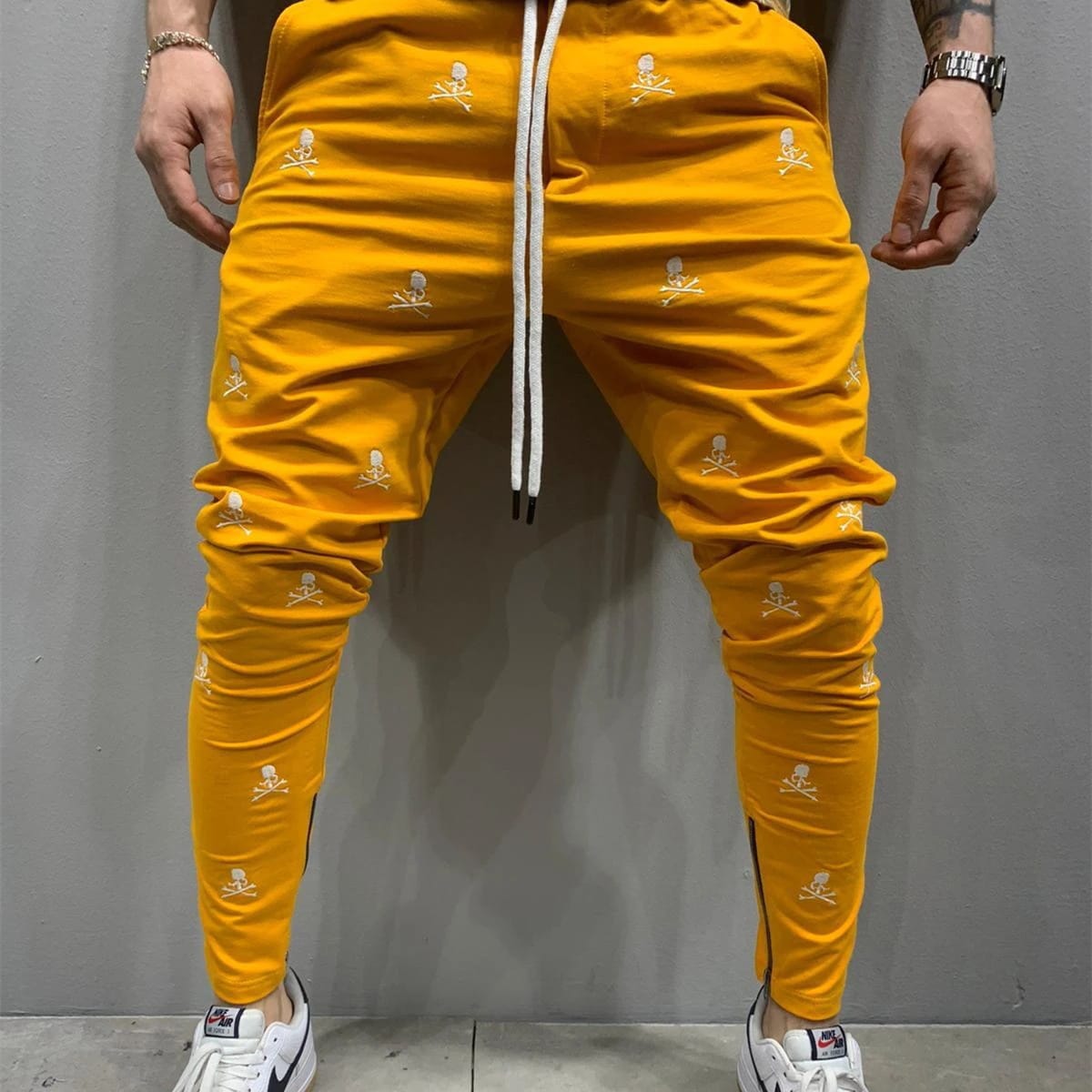 Wholesale Size:M-3XL Men Fashion Drawstring Waist Skull Print Pants