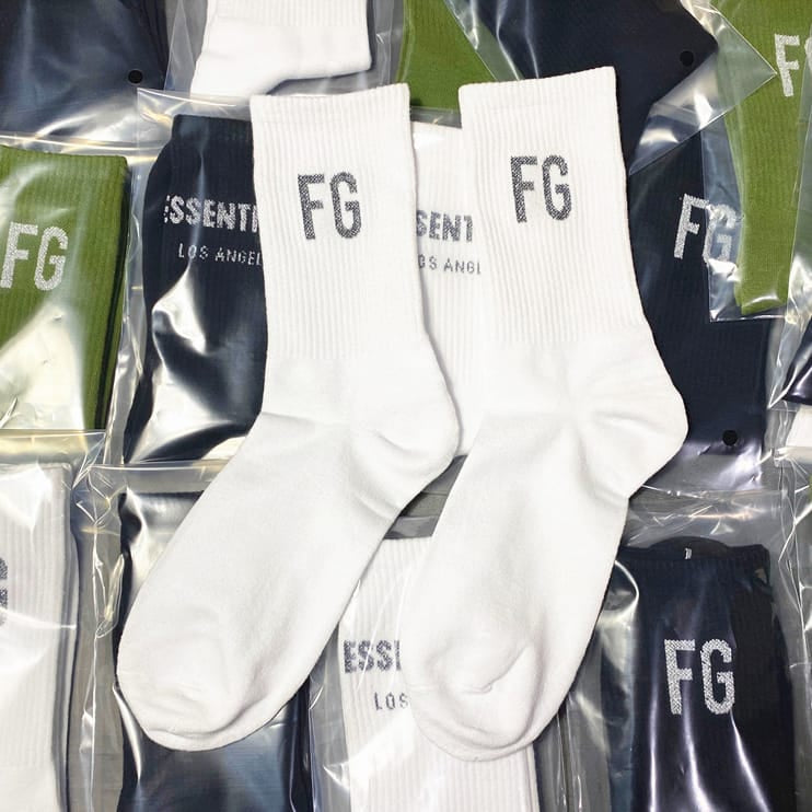 Wholesale Fashion Letter Pattern Breathable Cotton Socks