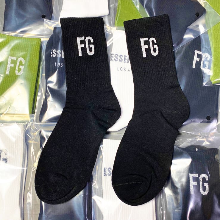 Wholesale Fashion Letter Pattern Breathable Cotton Socks