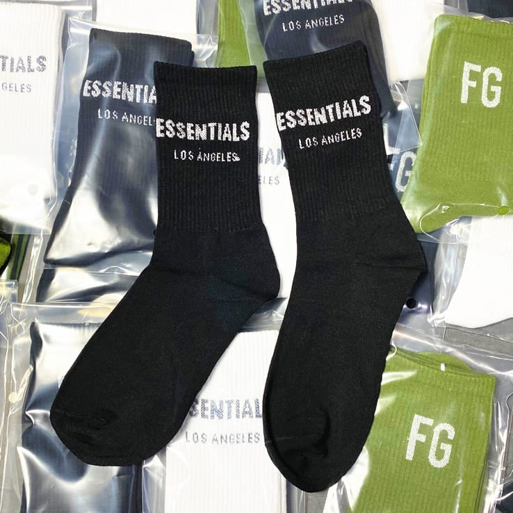 Wholesale Fashion Letter Pattern Breathable Cotton Socks