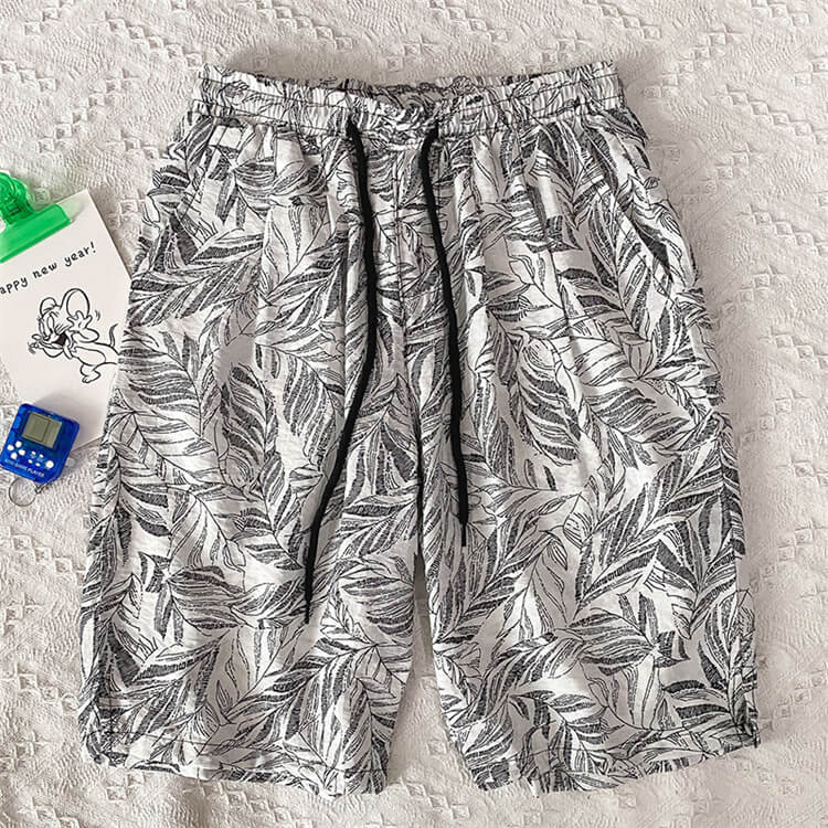 Wholesale M-5XL Men Fashion Leaf Printed Loose Beach Shorts