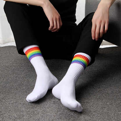 Wholesale Simple Neutral Rainbow Stripe Thickened Black White Sports Socks